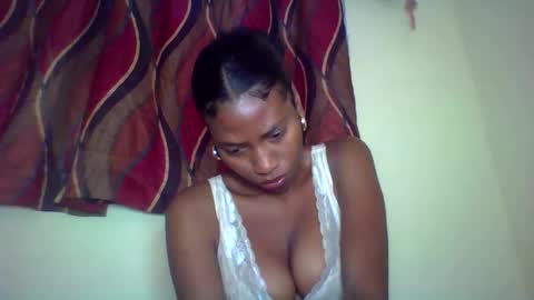 karoliee online show from May 2026 10:10:01 AM
