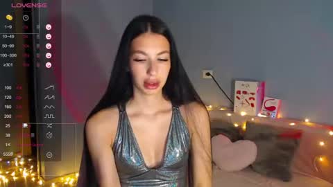 Snapshot of karolina_hottie_ chatting on June 2026 02:02:01 AM Kira online show from June 2026 02:02:01 AM