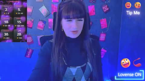 Caroline online show from February 2026 06:43:02 AM