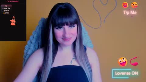 Snapshot of karolina_mia chatting on May 2026 05:56:01 AM Caroline online show from May 2026 05:56:01 AM
