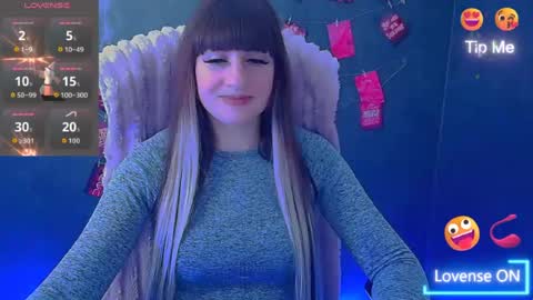Snapshot of karolina_mia chatting on May 2026 05:59:02 AM Caroline online show from May 2026 05:59:02 AM