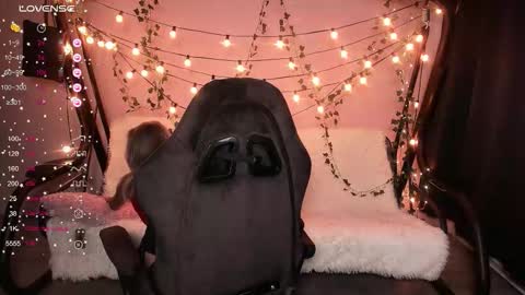 KarolinaHayes online show from December 2025 10:09:01 AM