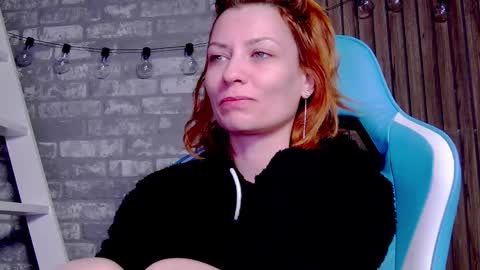 Snapshot of karoline121 chatting on February 2025 04:28:02 AM karoline121 online show from February 2025 04:28:02 AM