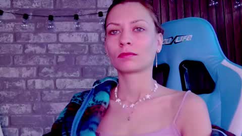 Snapshot of karoline121 chatting on February 2025 05:09:01 AM karoline121 online show from February 2025 05:09:01 AM
