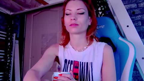 Snapshot of karoline121 chatting on March 2025 04:49:02 AM karoline121 online show from March 2025 04:49:02 AM