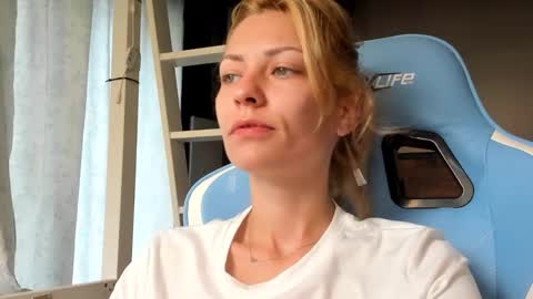 Snapshot of karoline121 chatting on September 2025 07:30:02 AM karoline121 online show from September 2025 07:30:02 AM