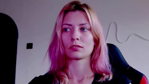 karoline121 online show from November 2025 09:41:02 AM