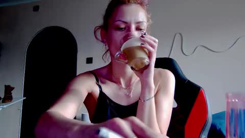 karoline121 online show from November 2025 08:41:01 AM