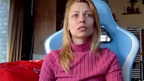 karoline121 online show from March 2026 02:13:01 PM