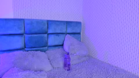 Snapshot of karoline_jones_ chatting on December 2024 08:36:01 PM Karoline online show from December 2024 08:36:01 PM