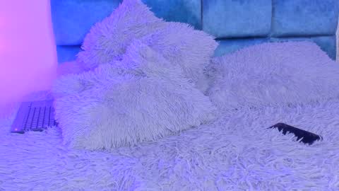 Snapshot of karoline_jones_ chatting on December 2024 11:38:02 PM Karoline online show from December 2024 11:38:02 PM