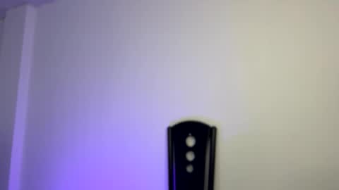 Snapshot of karoline_jones_ chatting on November 2025 09:25:02 PM Karoline online show from November 2025 09:25:02 PM