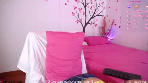 Karolina 3 online show from March 2026 02:11:02 PM