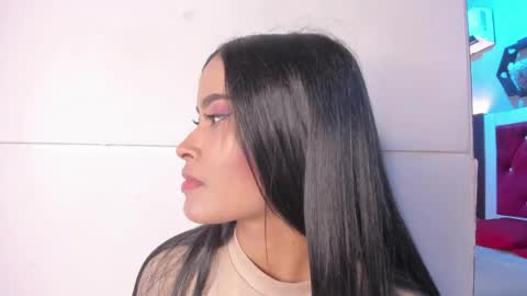 Snapshot of karoll014 chatting on April 2026 11:25:02 AM Karol online show from April 2026 11:25:02 AM