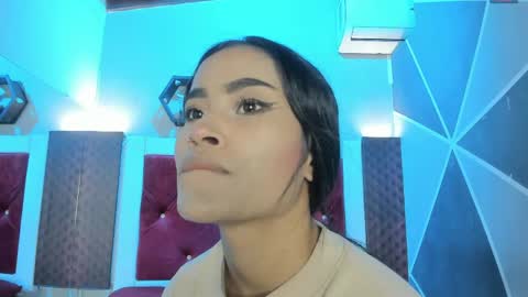 Snapshot of karoll014 chatting on May 2026 12:22:02 PM Karol online show from May 2026 12:22:02 PM