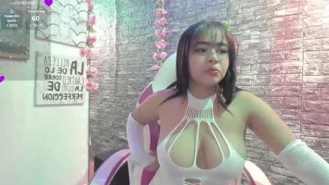 KAROLL online show from October 2025 01:43:02 PM