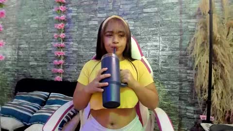 KAROLL online show from November 2025 12:16:02 PM