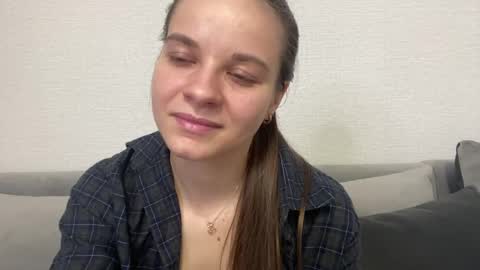 Lia online show from April 2026 04:12:02 PM