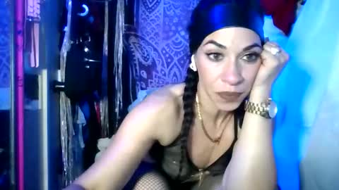 kash_kitty13 online show from May 2026 10:20:01 AM