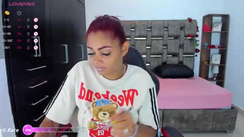 Kassandra online show from October 2025 01:53:02 PM