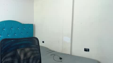 Snapshot of kassandraaa_ chatting on October 2025 07:37:02 PM Kasandra  online show from October 2025 07:37:02 PM