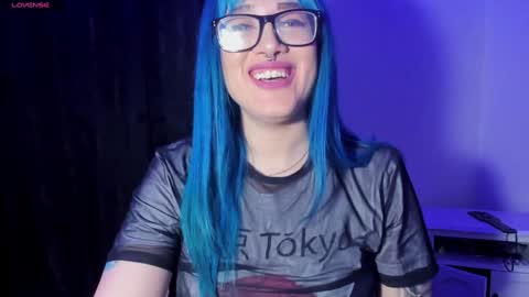 Snapshot of kat_apple chatting on December 2024 11:12:02 PM Alicia online show from December 2024 11:12:02 PM