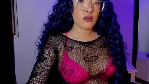 Snapshot of kat_apple chatting on January 2025 09:59:01 PM Alicia online show from January 2025 09:59:01 PM