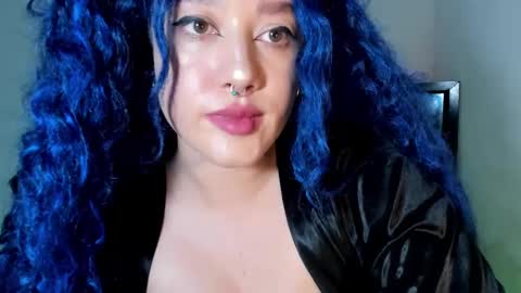 Snapshot of kat_apple chatting on February 2025 02:33:02 AM Alicia online show from February 2025 02:33:02 AM