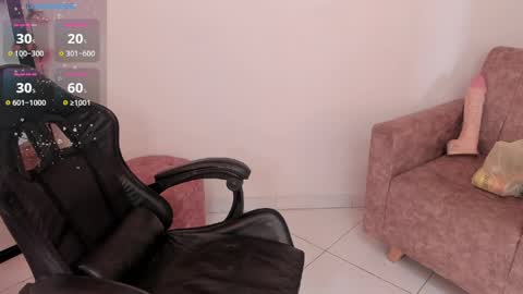 Alicia online show from April 2026 08:18:01 PM