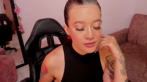 Alicia online show from April 2026 09:39:01 PM