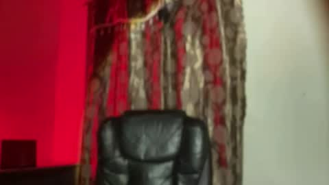 Snapshot of kat_hollandx chatting on November 2025 07:02:02 PM Majesty online show from November 2025 07:02:02 PM