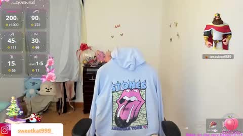 Snapshot of kat_ly_chan chatting on December 2024 10:55:02 PM Kat       online show from December 2024 10:55:02 PM