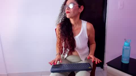 Snapshot of kataleya_saenz1 chatting on June 2026 01:58:02 PM kataleya online show from June 2026 01:58:02 PM