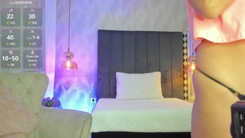 Snapshot of kataliina_18 chatting on December 2024 11:52:02 AM Kat online show from December 2024 11:52:02 AM