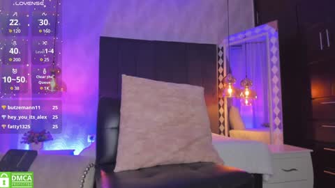 Snapshot of kataliina_18 chatting on January 2025 02:56:02 PM Kat online show from January 2025 02:56:02 PM