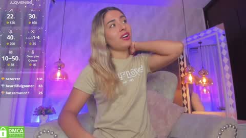 Snapshot of kataliina_18 chatting on January 2025 05:58:01 PM Kat online show from January 2025 05:58:01 PM