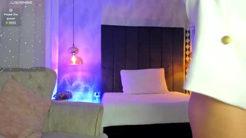 Snapshot of kataliina_18 chatting on January 2025 11:56:02 AM Kat online show from January 2025 11:56:02 AM