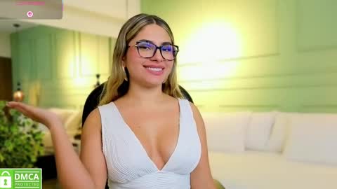 Snapshot of kataliina_18 chatting on October 2025 12:03:02 PM Kat online show from October 2025 12:03:02 PM