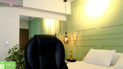 Snapshot of kataliina_18 chatting on November 2025 11:44:02 AM Kat online show from November 2025 11:44:02 AM