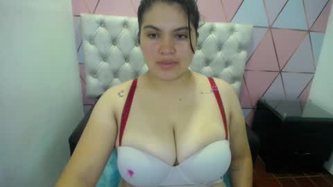 katalina santana25 online show from December 2025 07:10:02 PM