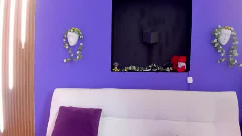 Kate online show from October 2025 09:35:02 PM