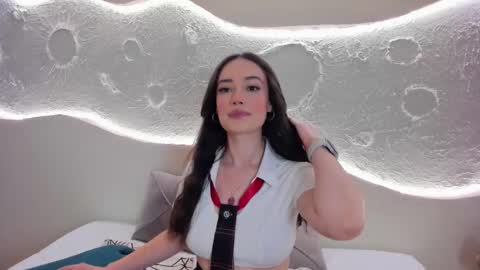 Kate online show from November 2025 09:03:02 PM