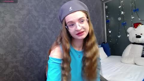 Snapshot of kate_jonson chatting on December 2025 08:12:01 AM .Be kind and gentle with me and I will do my best for you. online show from December 2025 08:12:01 AM