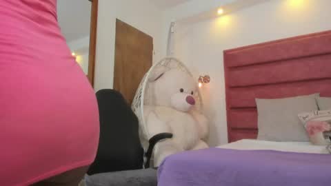 kate lua online show from June 2026 01:06:01 AM