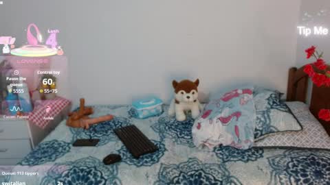 Snapshot of kateangelly chatting on April 2026 02:31:01 AM kateangelly online show from April 2026 02:31:01 AM