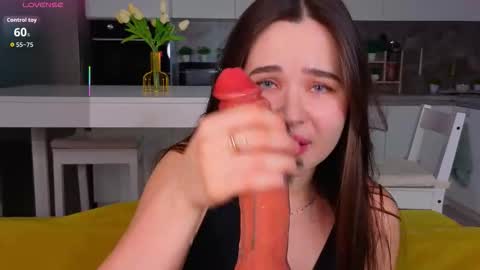 Kate online show from November 2025 03:58:02 PM