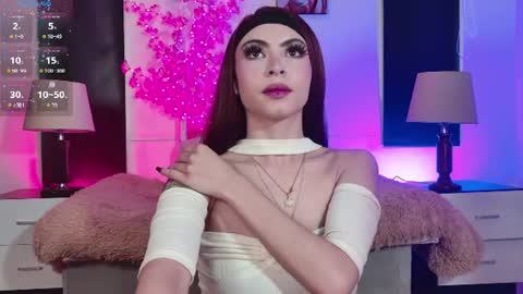 Snapshot of katellyrose chatting on June 2026 07:07:01 PM Katy online show from June 2026 07:07:01 PM