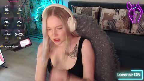 Lisa online show from September 2025 06:46:02 PM