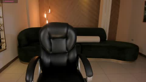 Snapshot of katesunder chatting on February 2025 05:19:01 AM K A T E online show from February 2025 05:19:01 AM