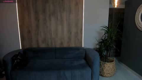 Snapshot of katesunder chatting on March 2025 12:30:02 PM K A T E online show from March 2025 12:30:02 PM